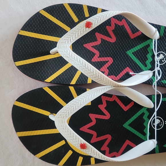 Hudson's Bay HBC Canada Summer Flip-Flops NWOT ☀️ - Picture 3 of 8